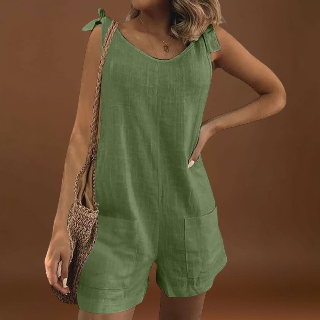 Yolanda - Macacão com bolsos nos ombros e laço