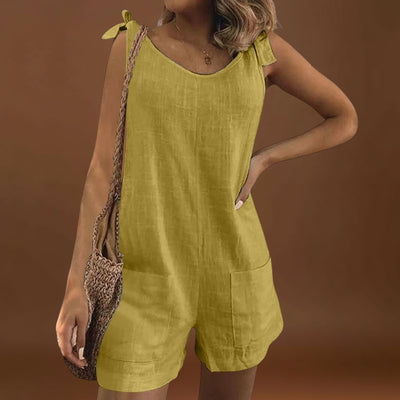 Yolanda - Macacão com bolsos nos ombros e laço