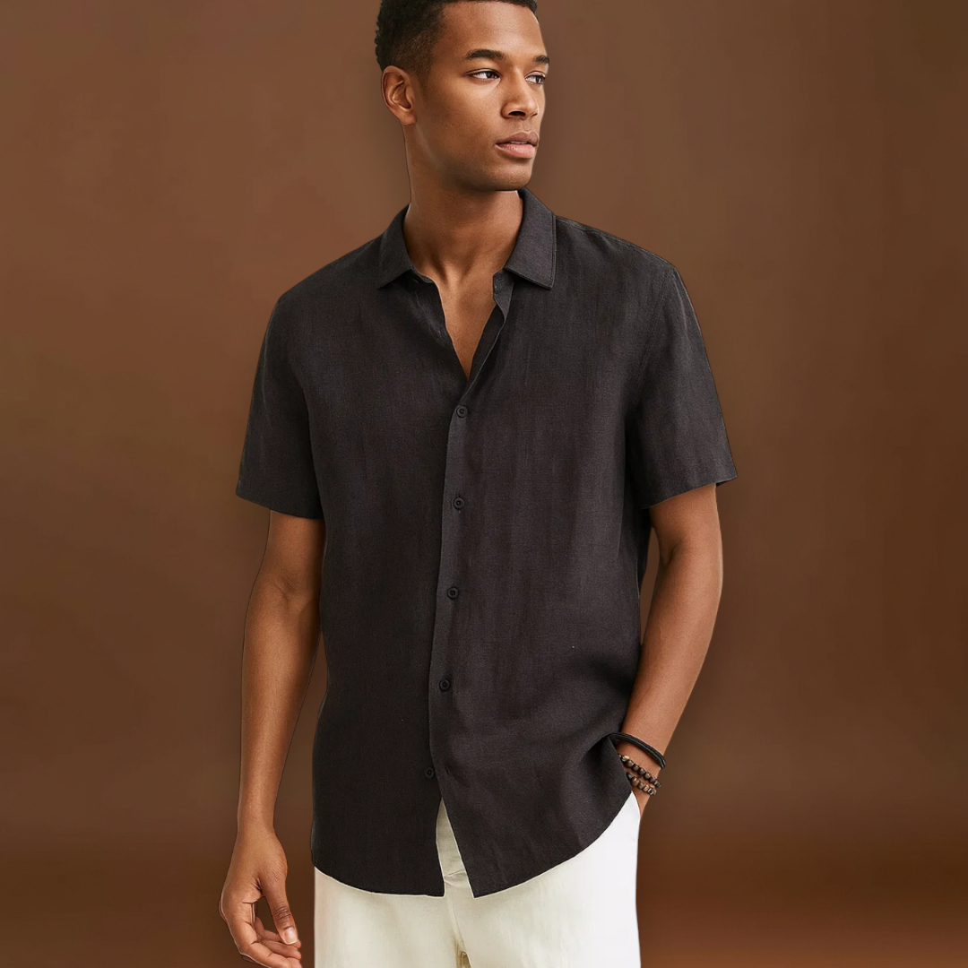 Camisa de Botão - Colarinho Aberto e Manga Curta Ventilada