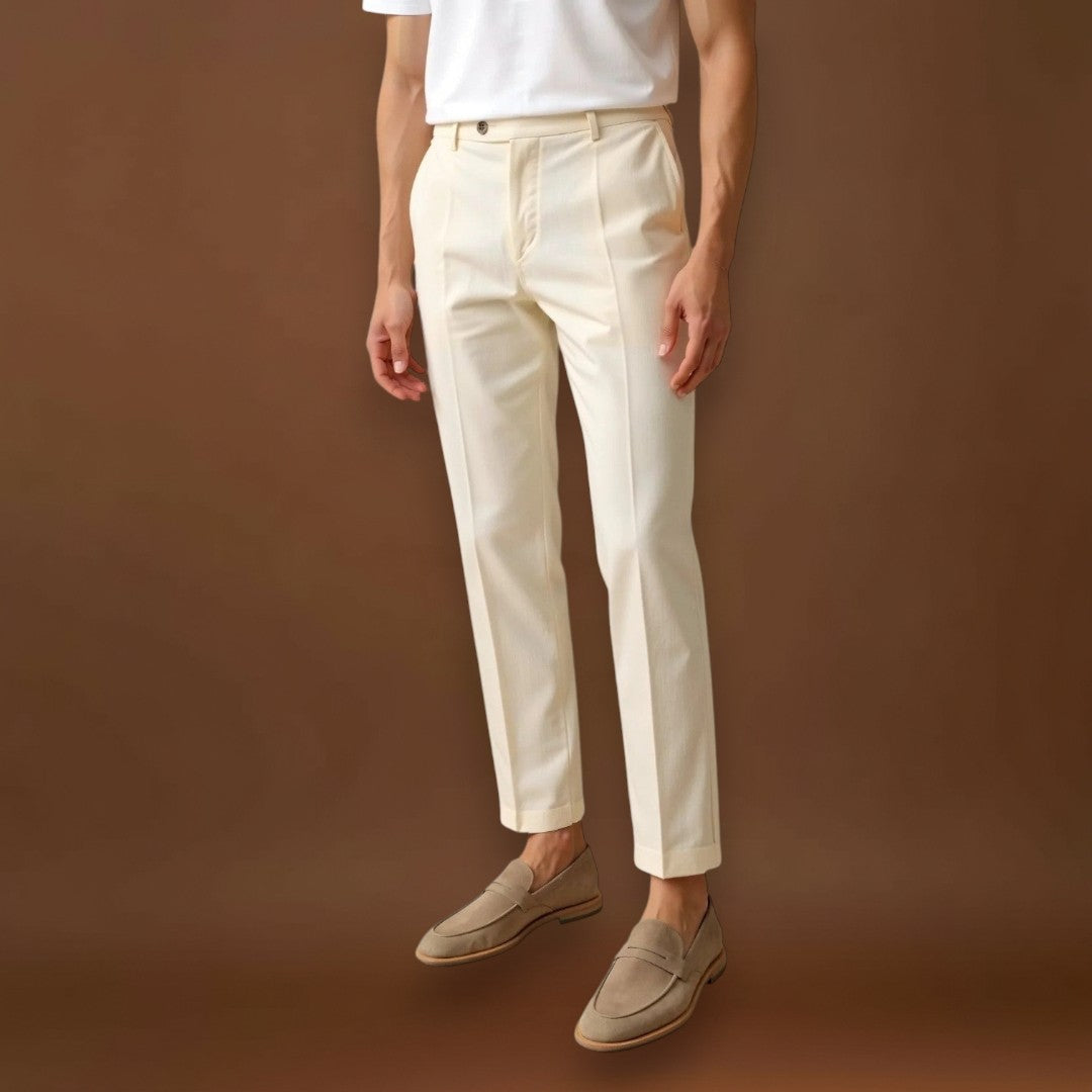 Calças Chino - Tecido Misturado, Corte Regular e Movimento Fácil