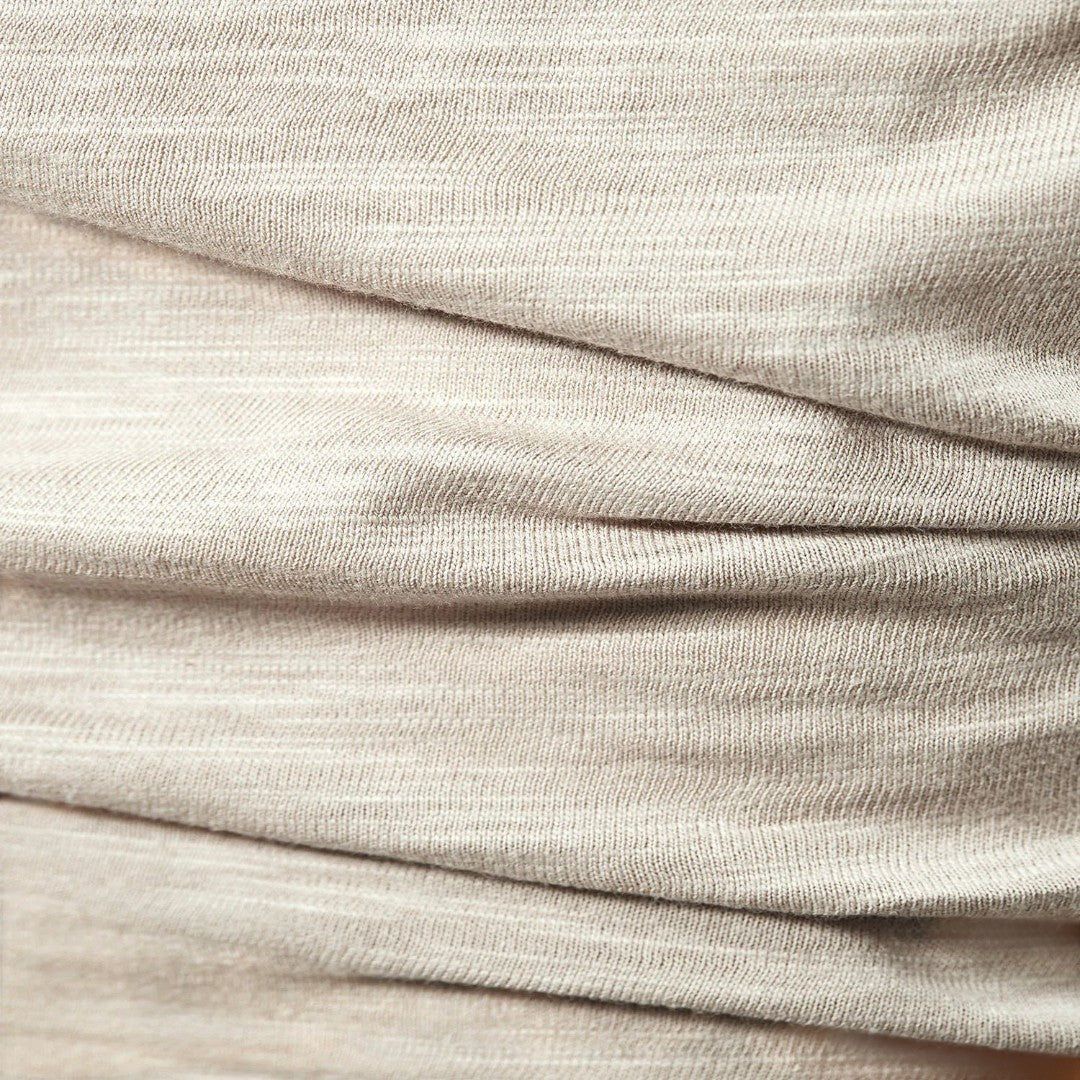 Camisa Henley – Gola com Botões & Camadas Inferiores Planas