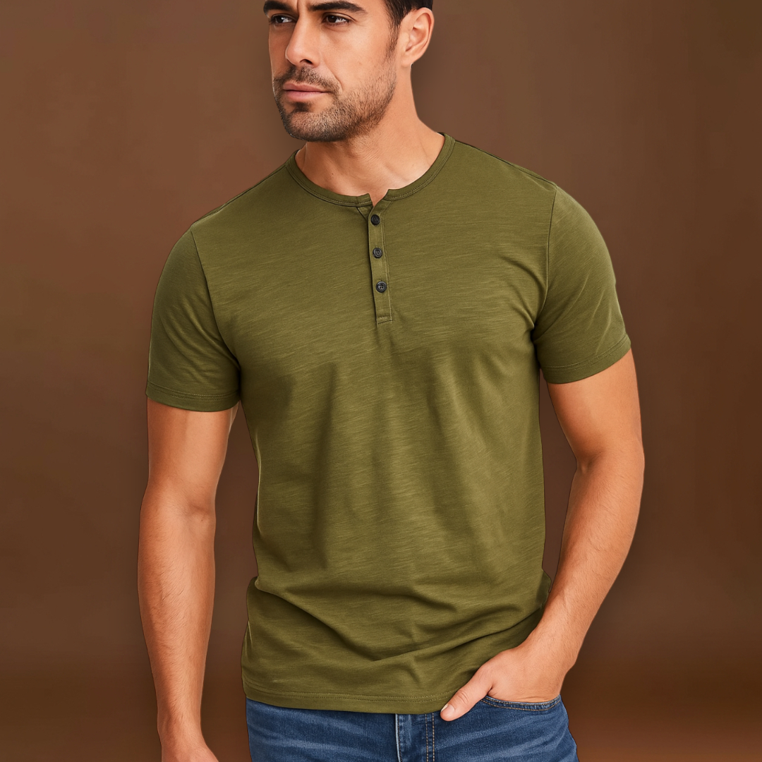 Camisa Henley – Gola com Botões & Camadas Inferiores Planas