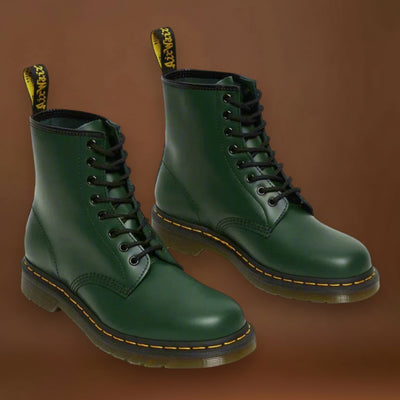 Marten - Botas elegantes e clássicas com cordões