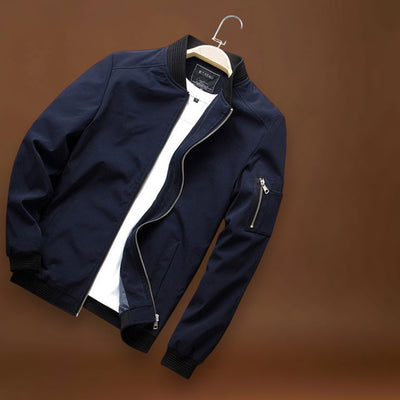 Casaco – Bomber em Mistura de Poliéster e Cintura Ajustada à Prova de Água