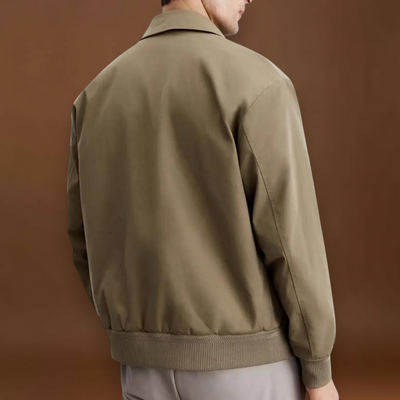 Casaco - Mistura de Lona Ajustada e Camadas Estruturadas