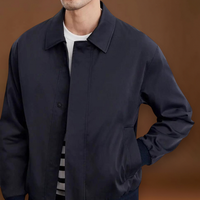 Casaco - Mistura de Lona Ajustada e Camadas Estruturadas