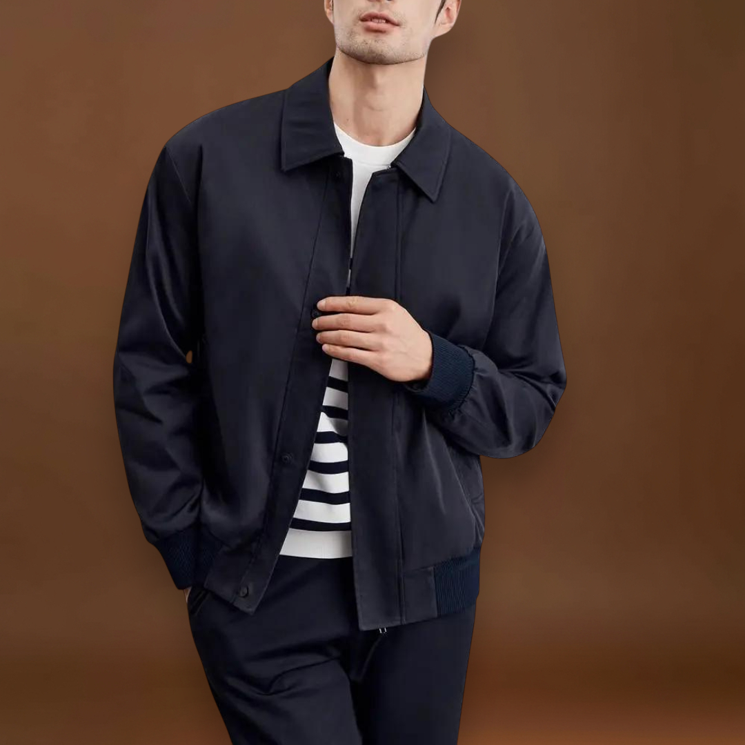 Casaco - Mistura de Lona Ajustada e Camadas Estruturadas