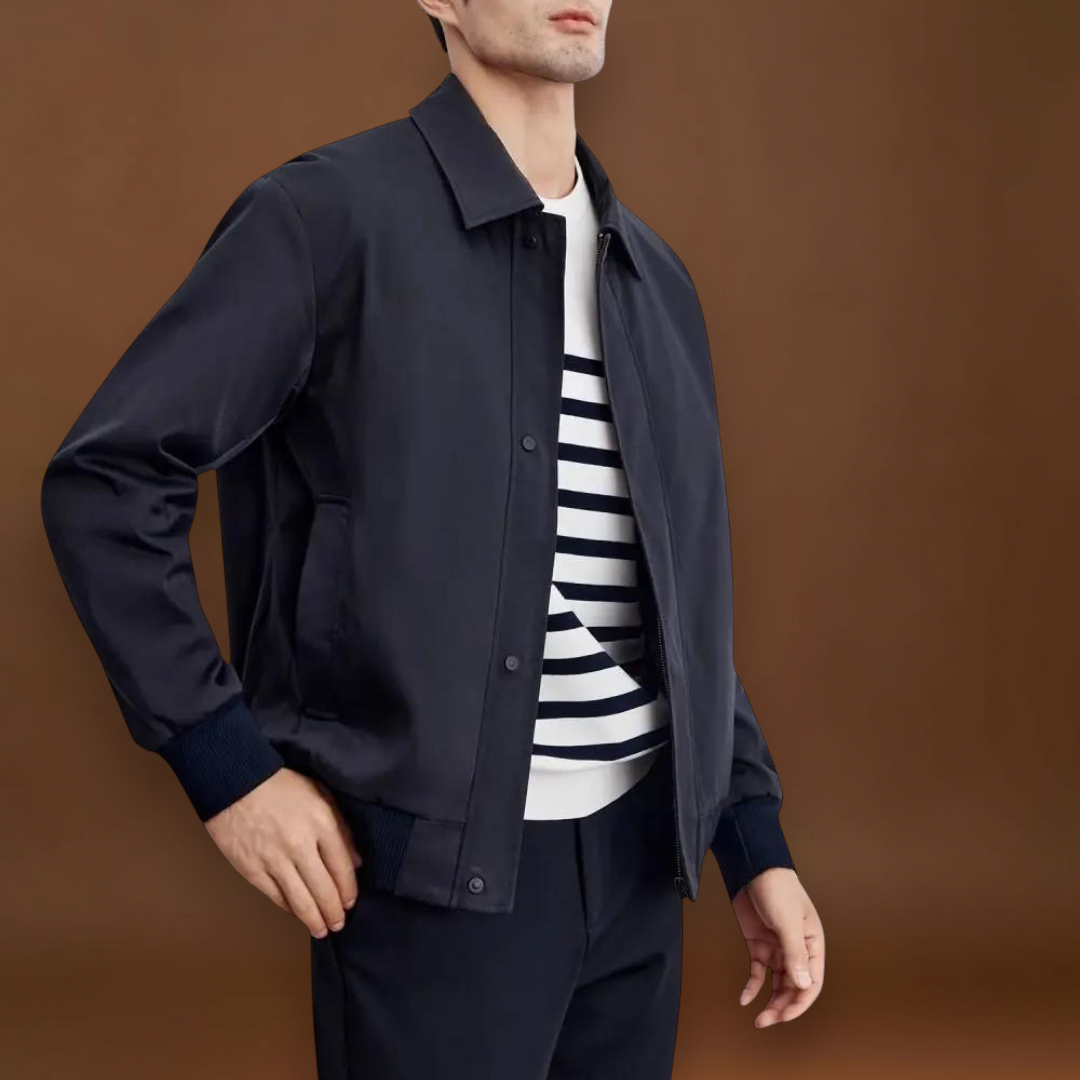 Casaco - Mistura de Lona Ajustada e Camadas Estruturadas