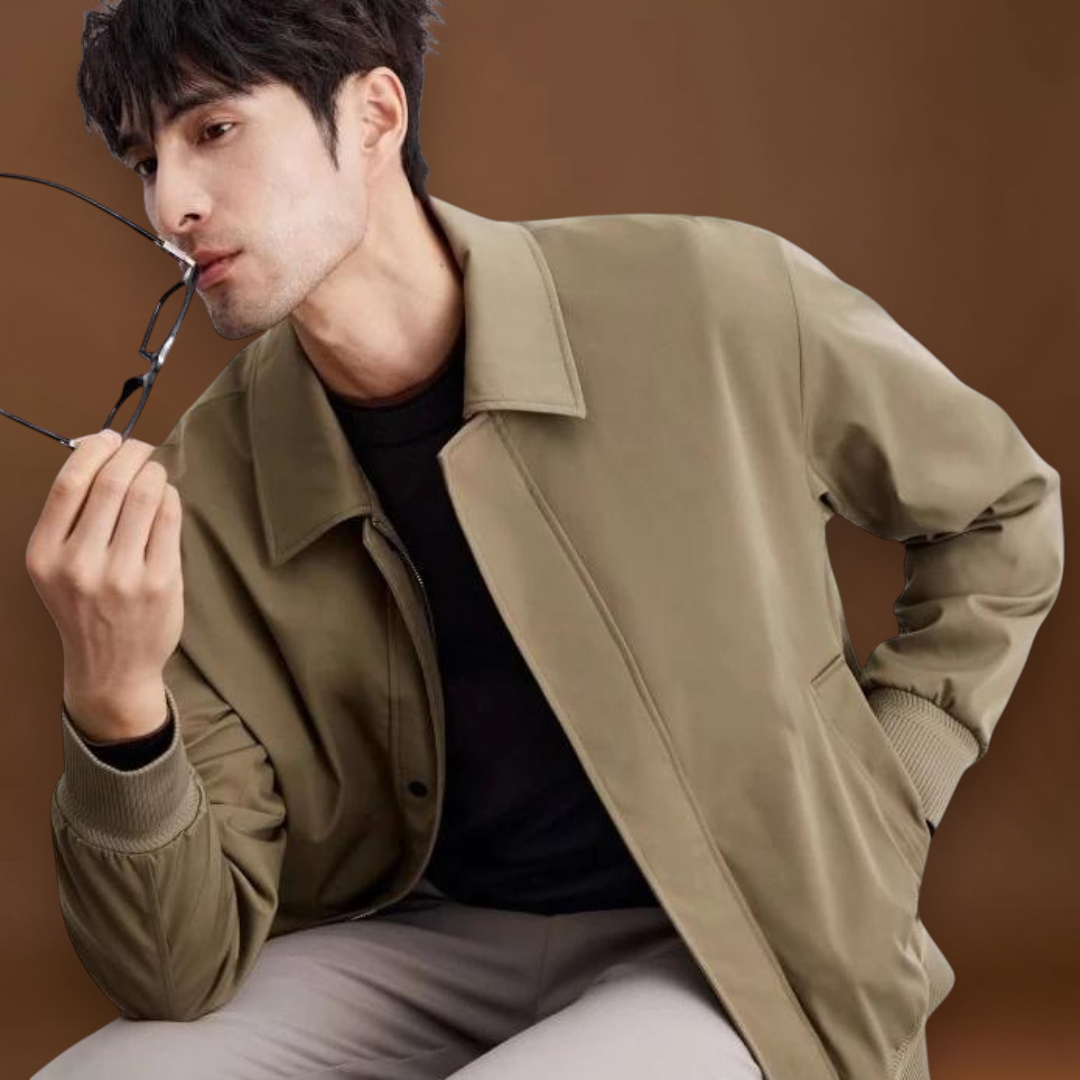 Casaco - Mistura de Lona Ajustada e Camadas Estruturadas