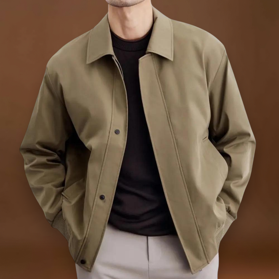 Casaco - Mistura de Lona Ajustada e Camadas Estruturadas