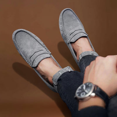 Mocassins - Forma Slip On com Detalhe em Cadarço e Ajuste Seguro