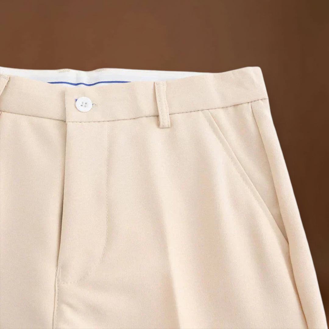 Calças – Cintura Estruturada em Mistura de Poliéster e Ajuste Limpo