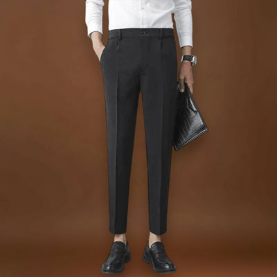 Calças – Cintura Estruturada em Mistura de Poliéster e Ajuste Limpo