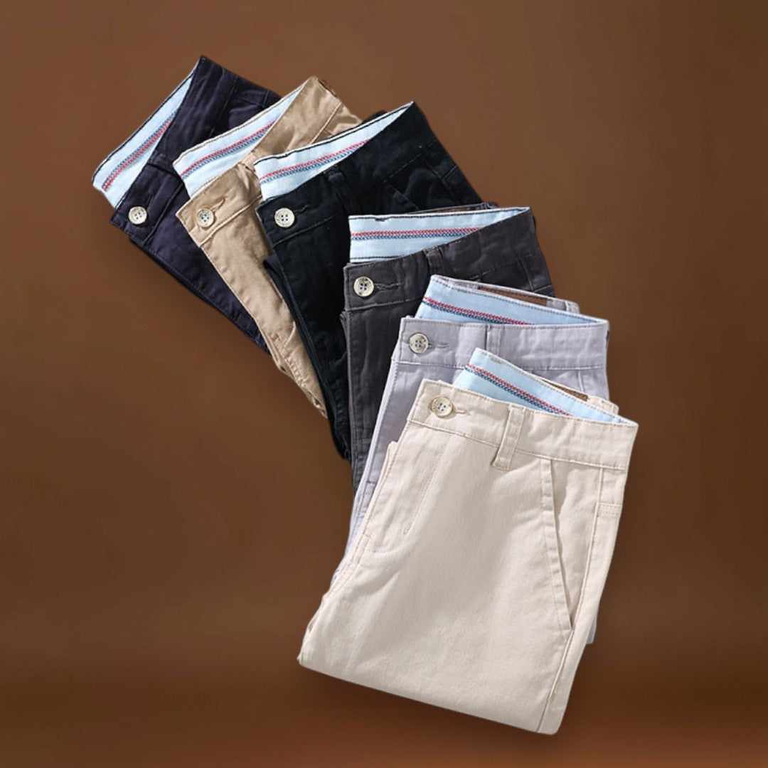 Calças - Corte Ajustado em Mistura Suave e Acabamento Justo nos Tornozelos