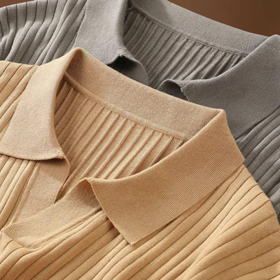 Polo em Mistura de Lyocell - Com Placket de Canelado e Forma Bem Definida