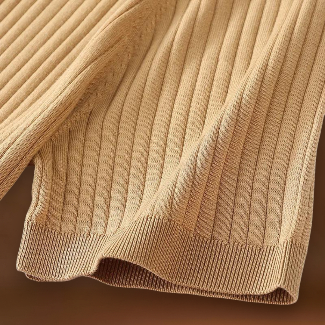 Polo em Mistura de Lyocell - Com Placket de Canelado e Forma Bem Definida