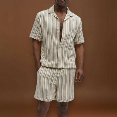 Conjunto Polo – Malha Texturizada e Conforto Respirável