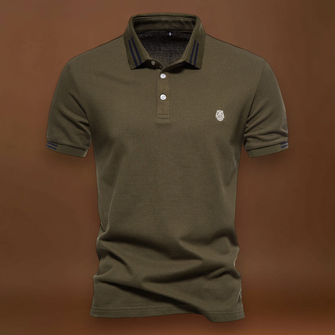 Polo - Colar Estruturado com Punhos Listrados e Ajuste Respirável