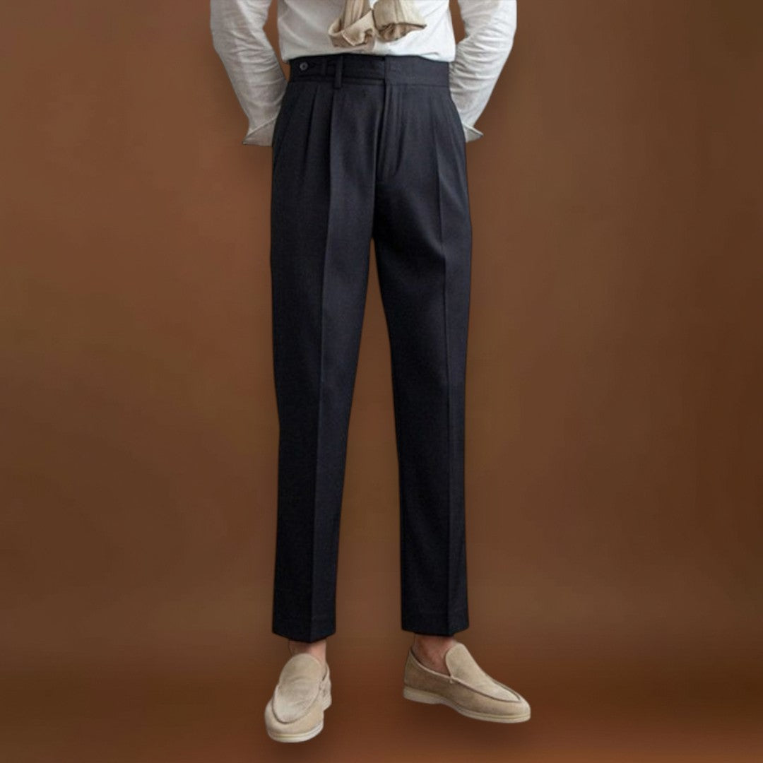 Calças em Mistura de Poliéster - Ajuste Streamlined e Manutenção da Forma