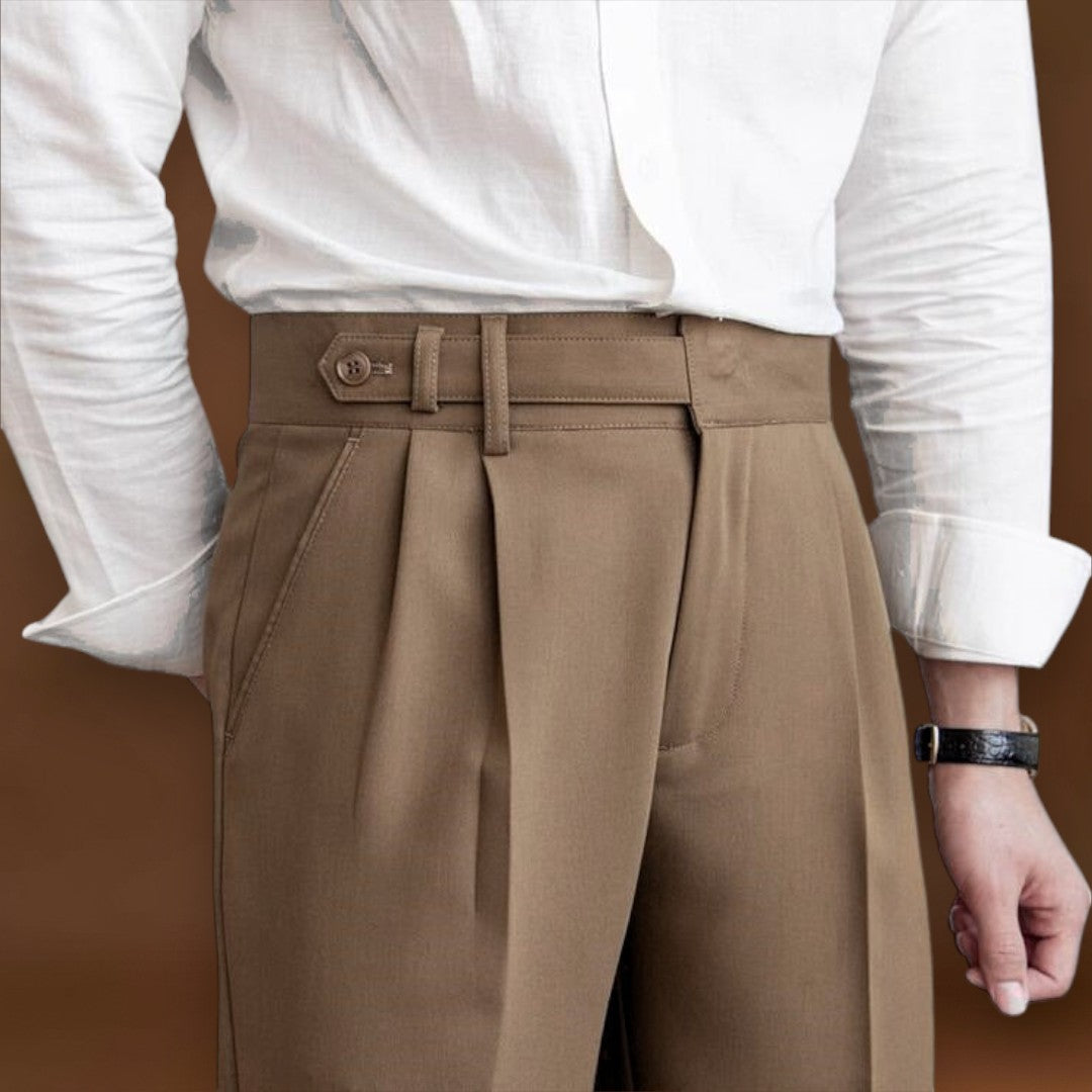 Calças em Mistura de Poliéster - Ajuste Streamlined e Manutenção da Forma