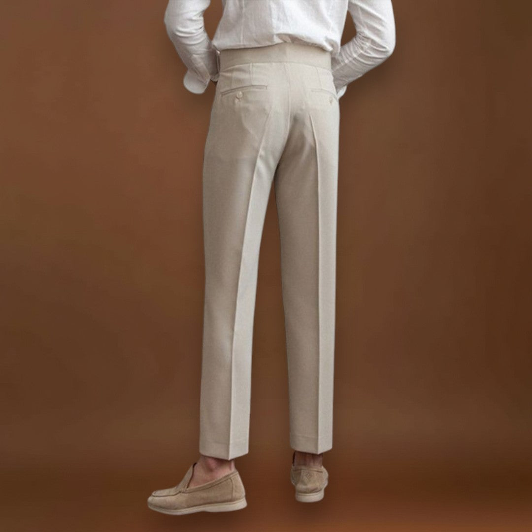 Calças em Mistura de Poliéster - Ajuste Streamlined e Manutenção da Forma