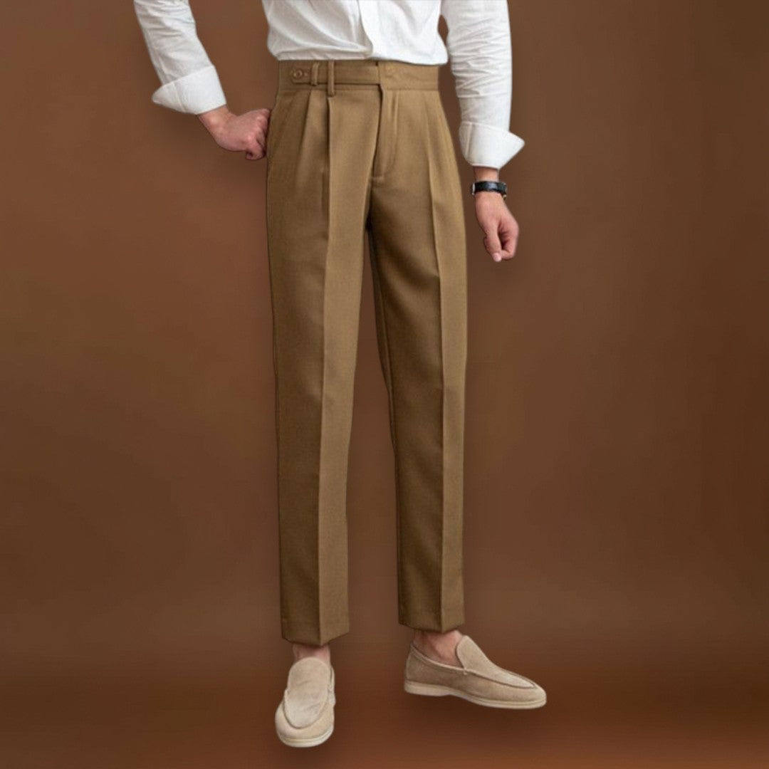 Calças em Mistura de Poliéster - Ajuste Streamlined e Manutenção da Forma