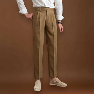 Calças em Mistura de Poliéster - Ajuste Streamlined e Manutenção da Forma