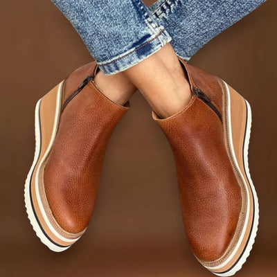 Mariana - Botas Elegantes e Confortáveis