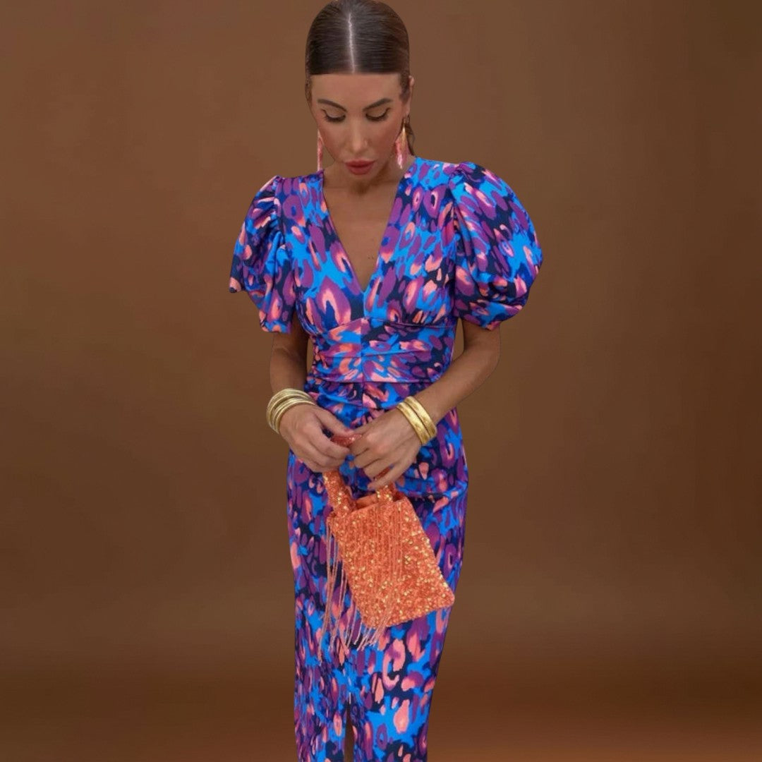 Vanessa - Vestido elegante com decote em V