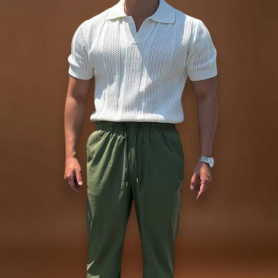Camisa – Malha com Gola Aberta e Fluxo de Ar Respirável