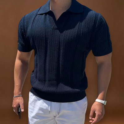 Camisa – Malha com Gola Aberta e Fluxo de Ar Respirável