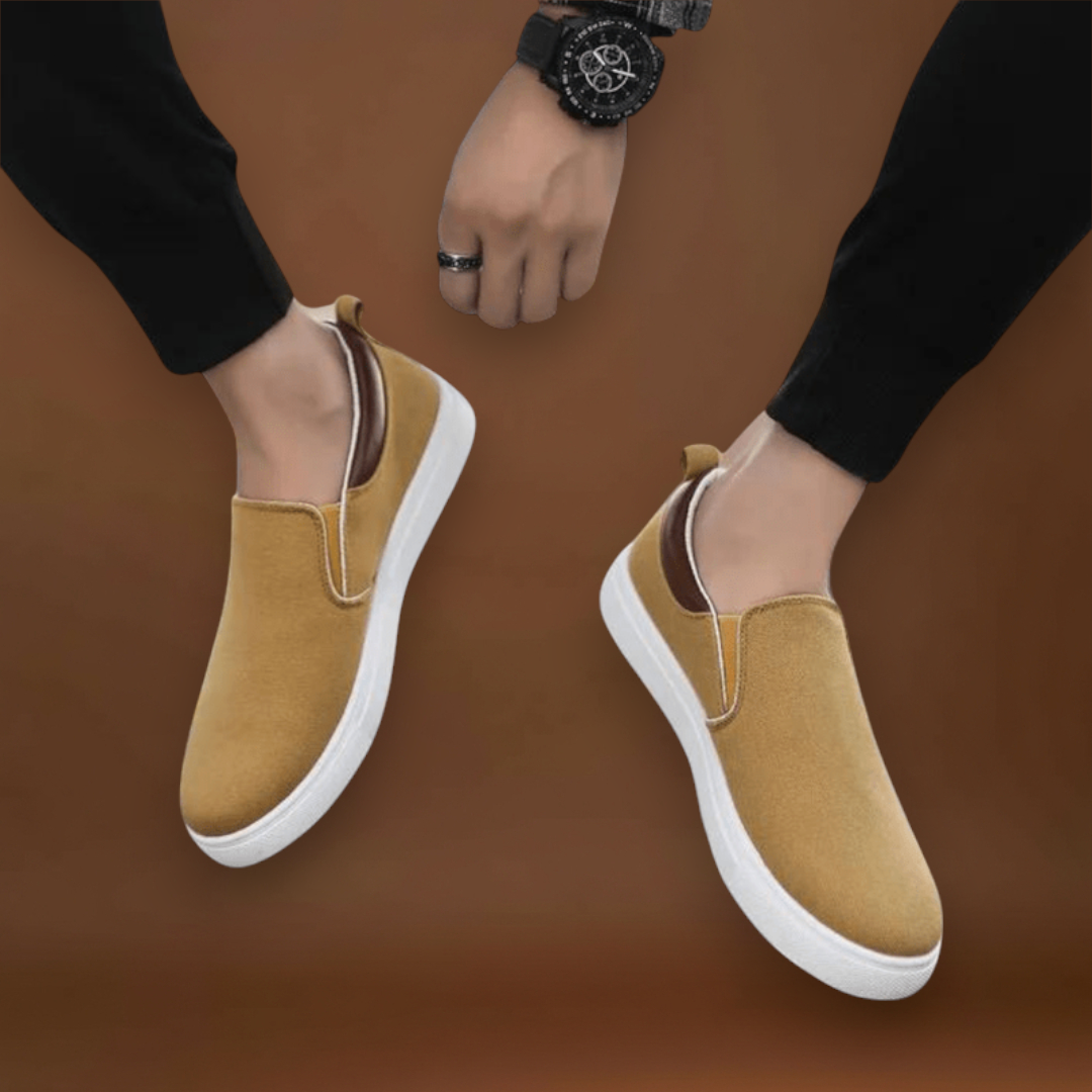 Sapatilhas Slip On - Parte Superior em Mistura de Lona e Sola Flexível