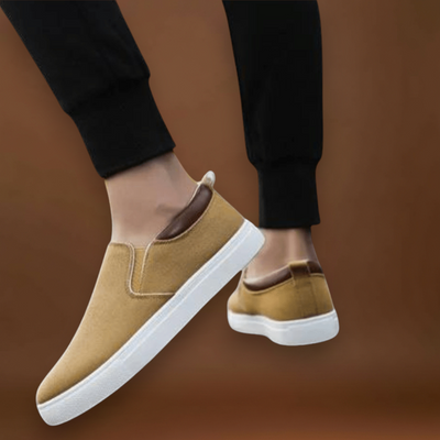 Sapatilhas Slip On - Parte Superior em Mistura de Lona e Sola Flexível