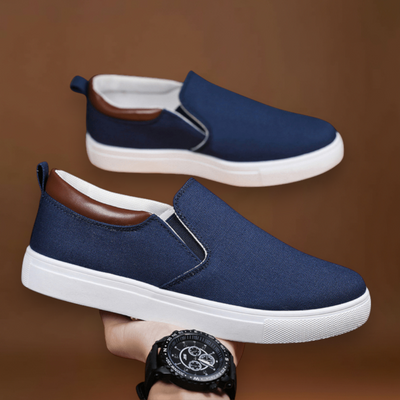 Sapatilhas Slip On - Parte Superior em Mistura de Lona e Sola Flexível