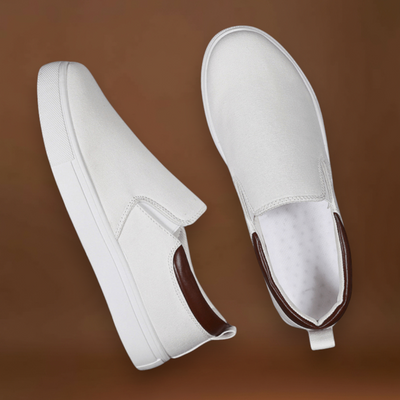 Sapatilhas Slip On - Parte Superior em Mistura de Lona e Sola Flexível