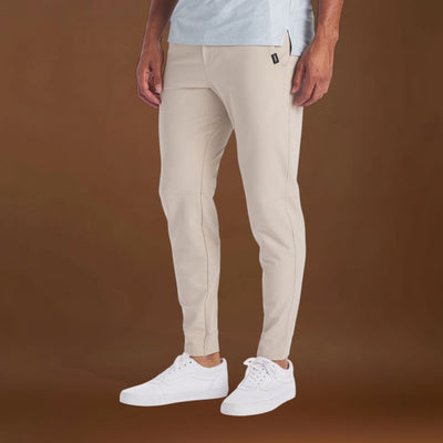 Calças Elásticas – Mistura Elástica com Perna Slim e Forma Flexível