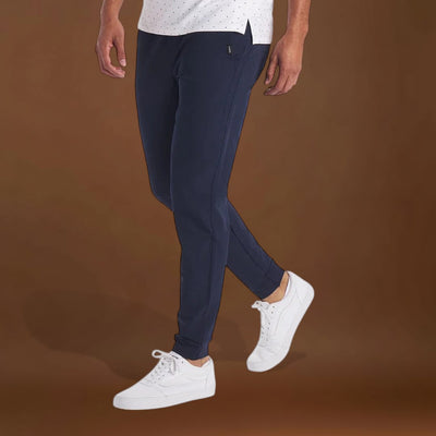 Calças Elásticas – Mistura Elástica com Perna Slim e Forma Flexível