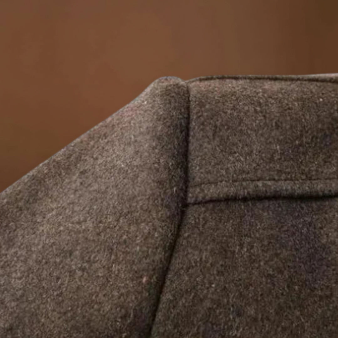 Trench Coat - Mistura de Fibra Cardada, Forma Slim e Resistência ao Vento