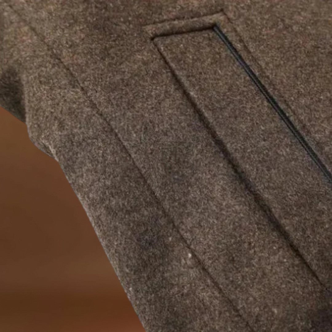 Trench Coat - Mistura de Fibra Cardada, Forma Slim e Resistência ao Vento