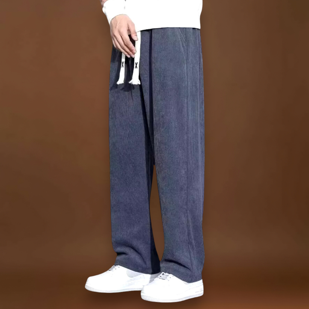 Calças - Mistura de Veludo Cotelê com Corte Reto e Ajuste Espaçoso