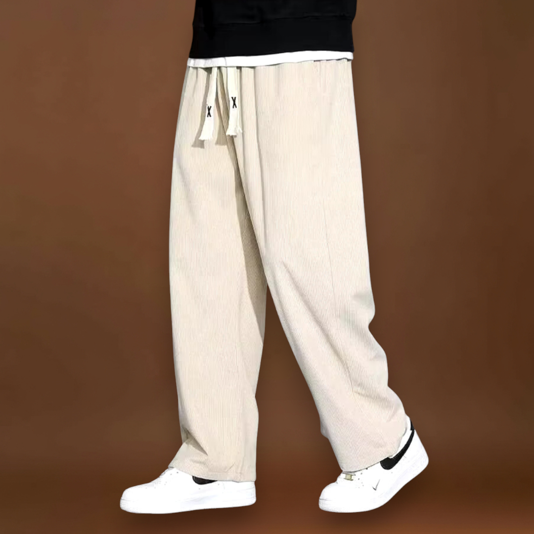 Calças - Mistura de Veludo Cotelê com Corte Reto e Ajuste Espaçoso