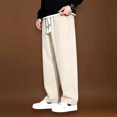 Calças - Mistura de Veludo Cotelê com Corte Reto e Ajuste Espaçoso