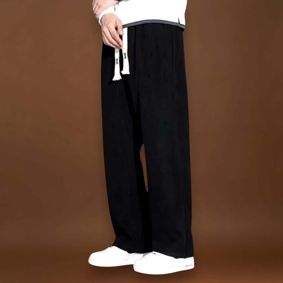 Calças - Mistura de Veludo Cotelê com Corte Reto e Ajuste Espaçoso