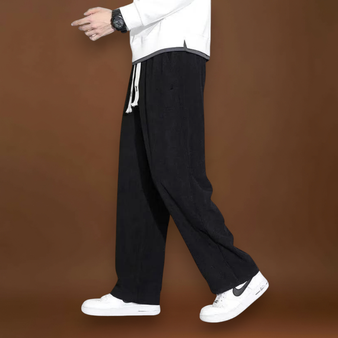 Calças - Mistura de Veludo Cotelê com Corte Reto e Ajuste Espaçoso