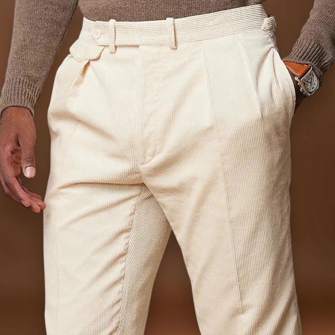 Calças - Corte Reto em Mistura Macia e Cintura Confortável