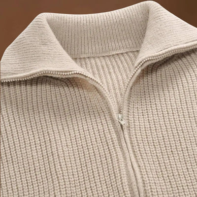 Cardigã com Zíper - Painel em Malha Macia e Zíper de Dupla Direção