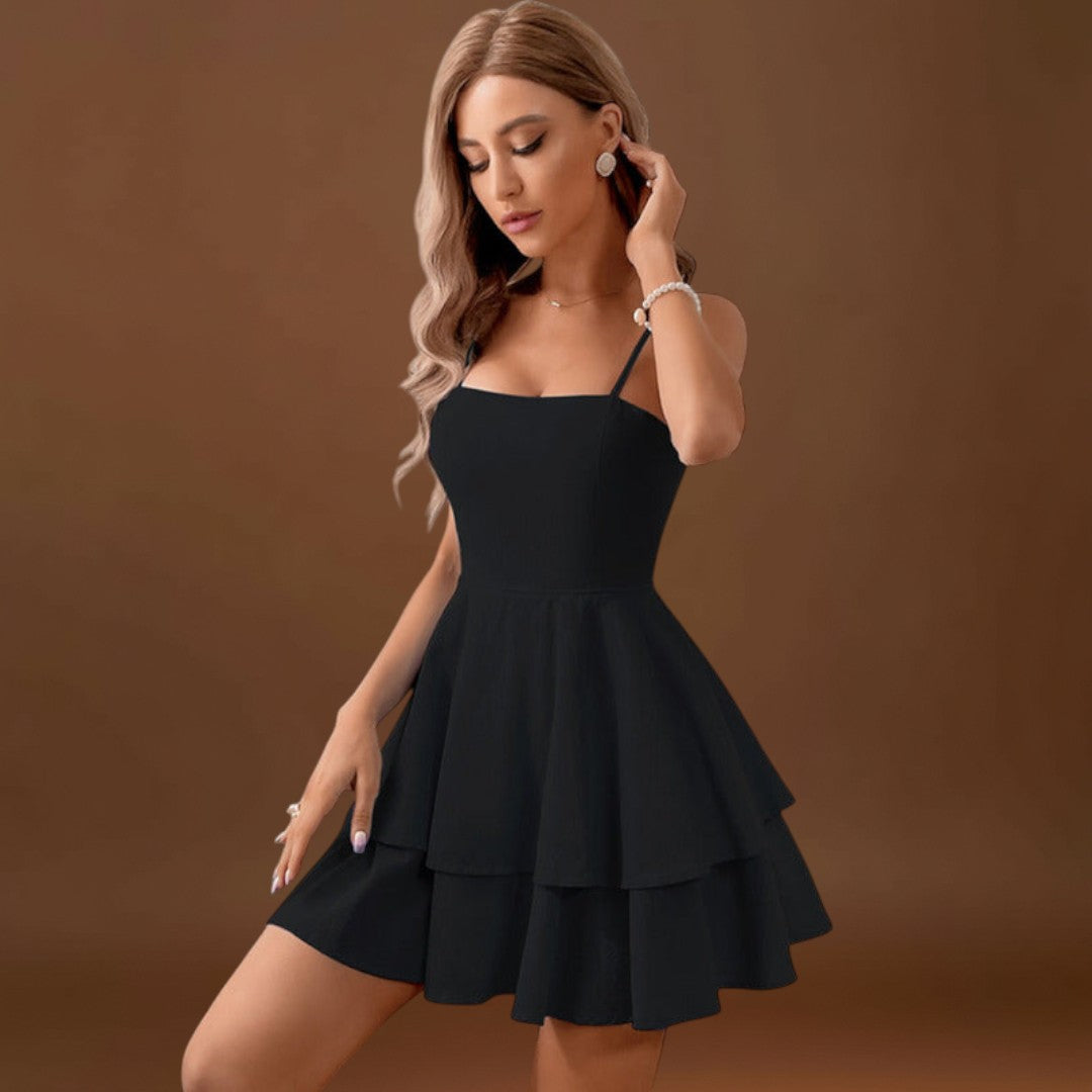 Alice - Mini vestido sem costas com alças com laço e saia em camadas