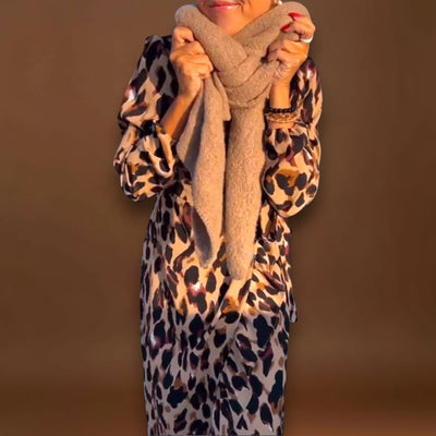 Emília - Vestido casual com estampado de leopardo